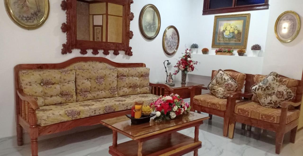 Cln Boutique Hotel Tacloban Exteriör bild